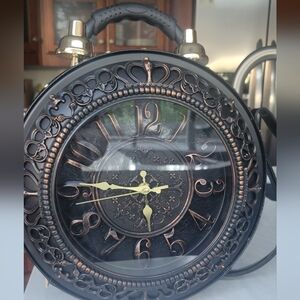 Clock purse